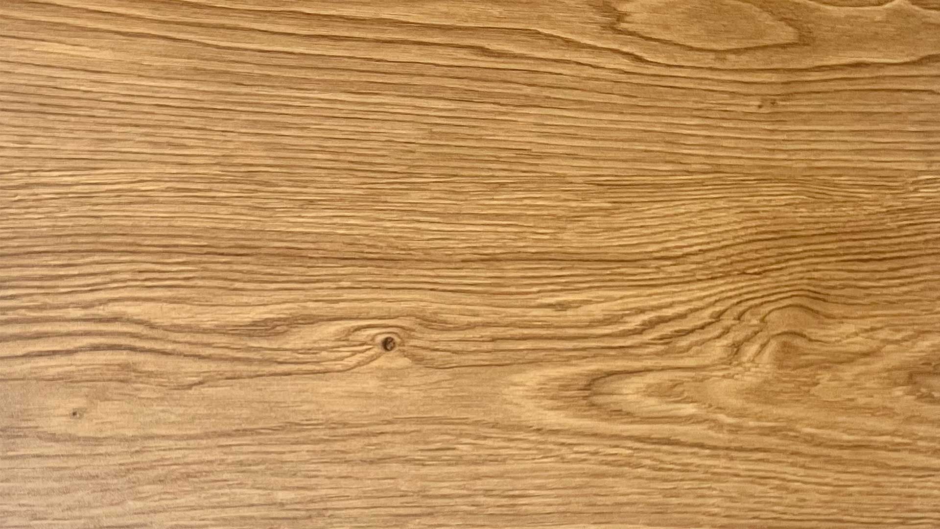 صفحه تاپس طرح چوب درخت سبز